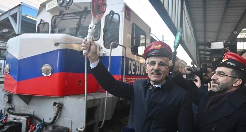 Bakan Uraloğlu, Turistik Doğu Ekspresi’ni İlk Seferine Uğurladı