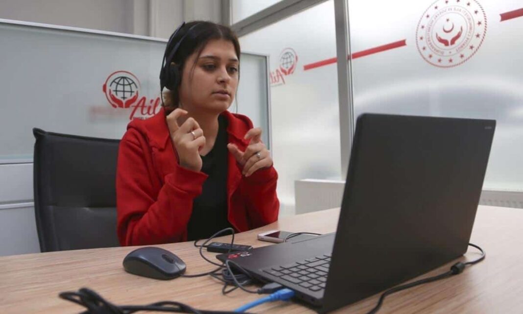 AİLEM İşitme Engelliler İletişim Merkezi 10 bin 473 Çağrıya Anında Tercüme Desteği Sağladı