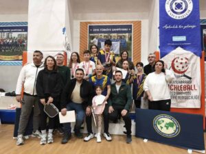 Anadolu Üniversitesi Sporcuları Ulusal Pickleball Altyapı Şampiyonasında Derecelerle Dikkat Çekti