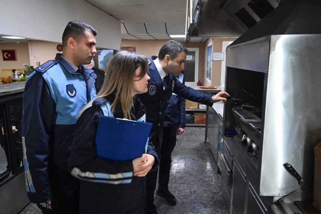 Ankara Büyükşehir Belediyesi Ramazan Ayında Gıda İşletmelerini Hijyen ve Güvenlik Açısından Denetledi
