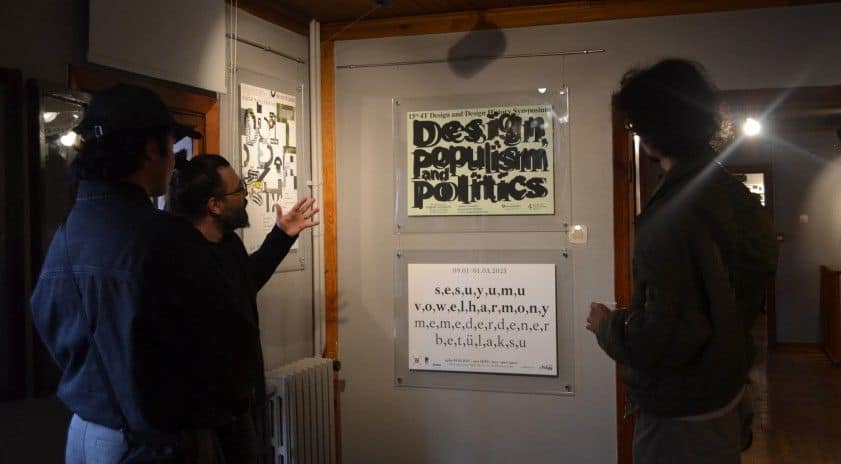 Anadolu Üniversitesi'nde '(TYPO) Hatalı Yazı' Tipografi Afişleri Sanatseverlerle Buluşuyor