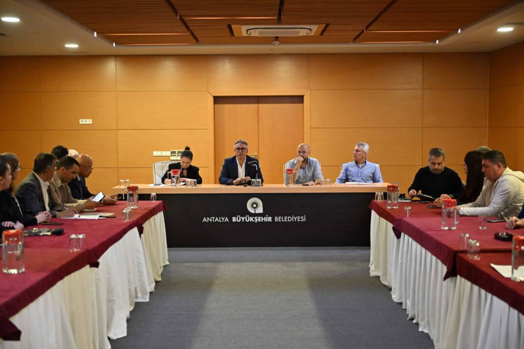 Antalya’da Yapay Resif Projesi Deniz Ekosistemini Güçlendirmek İçin Hayata Geçiyor